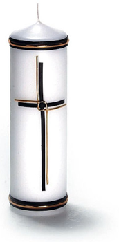 Schlichte Trauerkerze mit einem Kreuz.